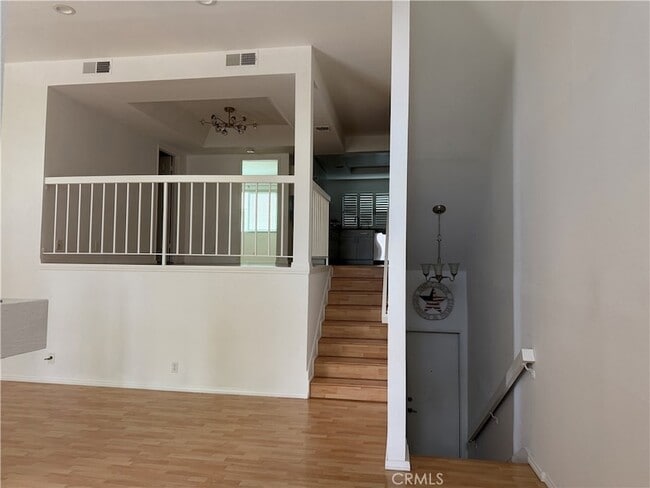 Building Photo - 8522 E Village Ln