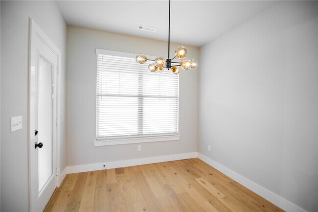 Building Photo - 7843 Range