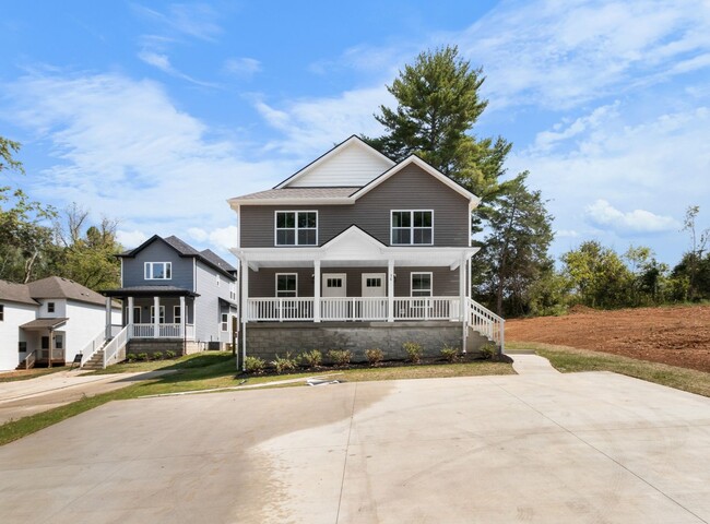 Building Photo - Brand New Duplex! Close to Ft. Campbell wi...