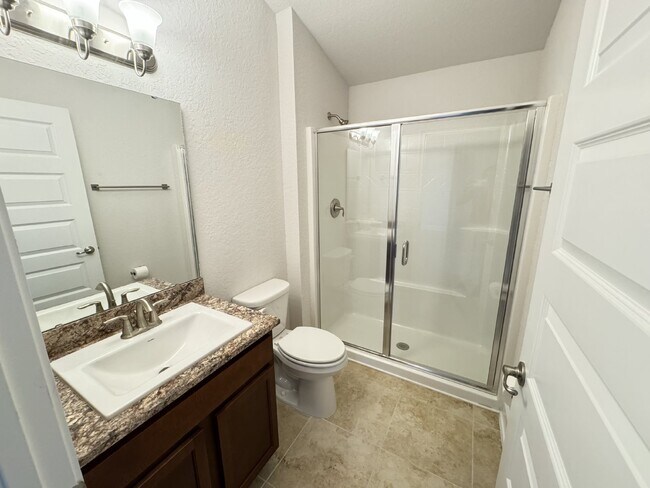 Building Photo - Coming Soon! Beautiful 4 Bedroom 2 Bathroom Single Family in Winter Haven Gated Community