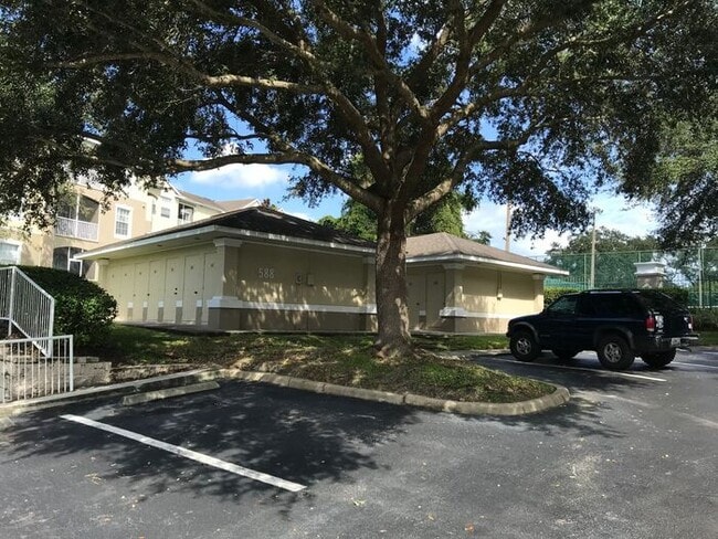 Building Photo - Must-See 3 Bedroom / 2 Bathroom Condo in Brantley Terrace, Altamonte Springs!