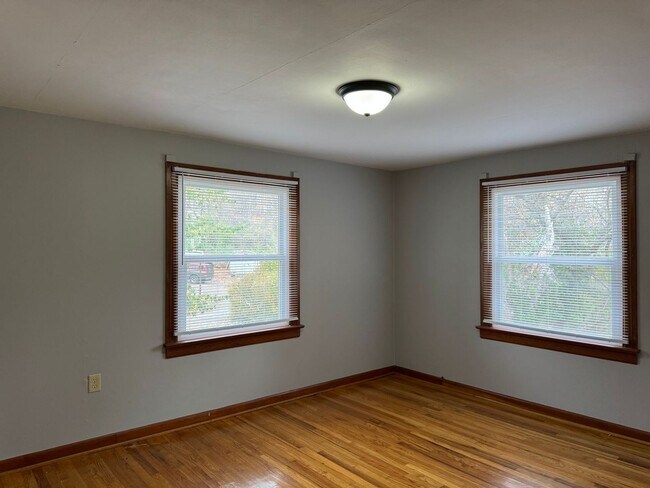 Building Photo - 1511 Madison St