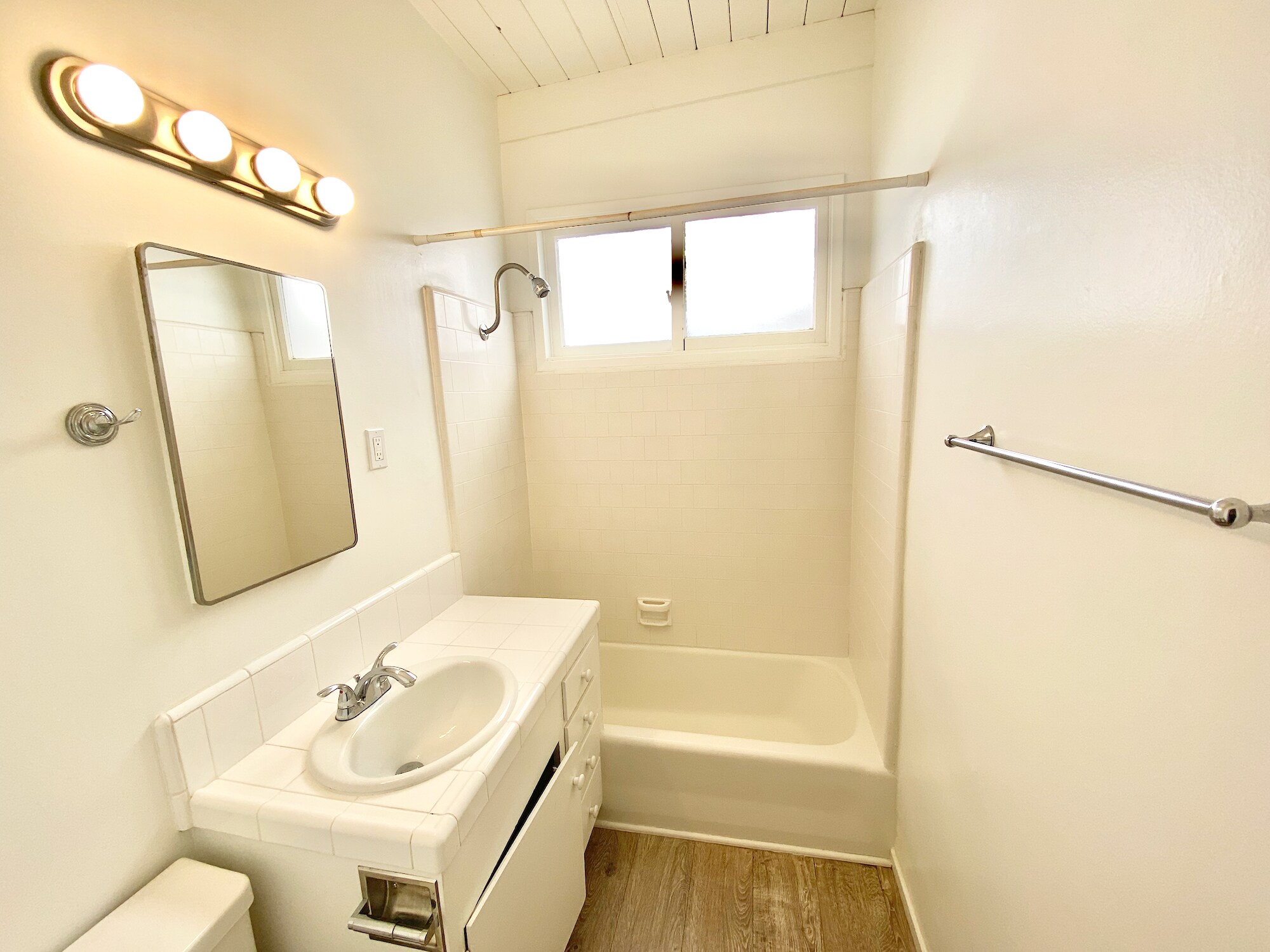Building Photo - 121 Rosecrans Pl