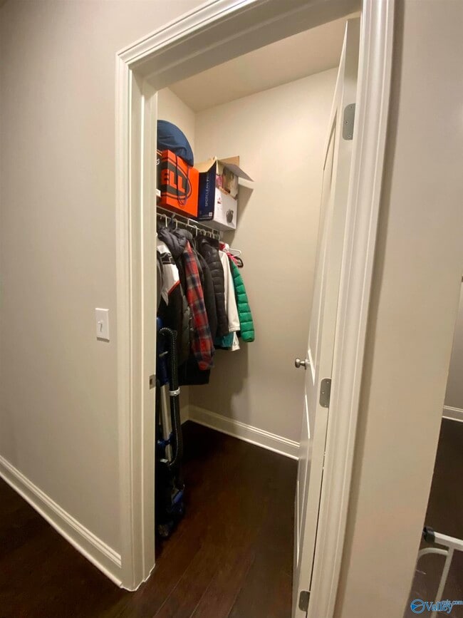 Building Photo - 8346 Anslee Way NW