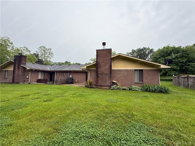 Building Photo - 4418-4420 Edelweiss Dr