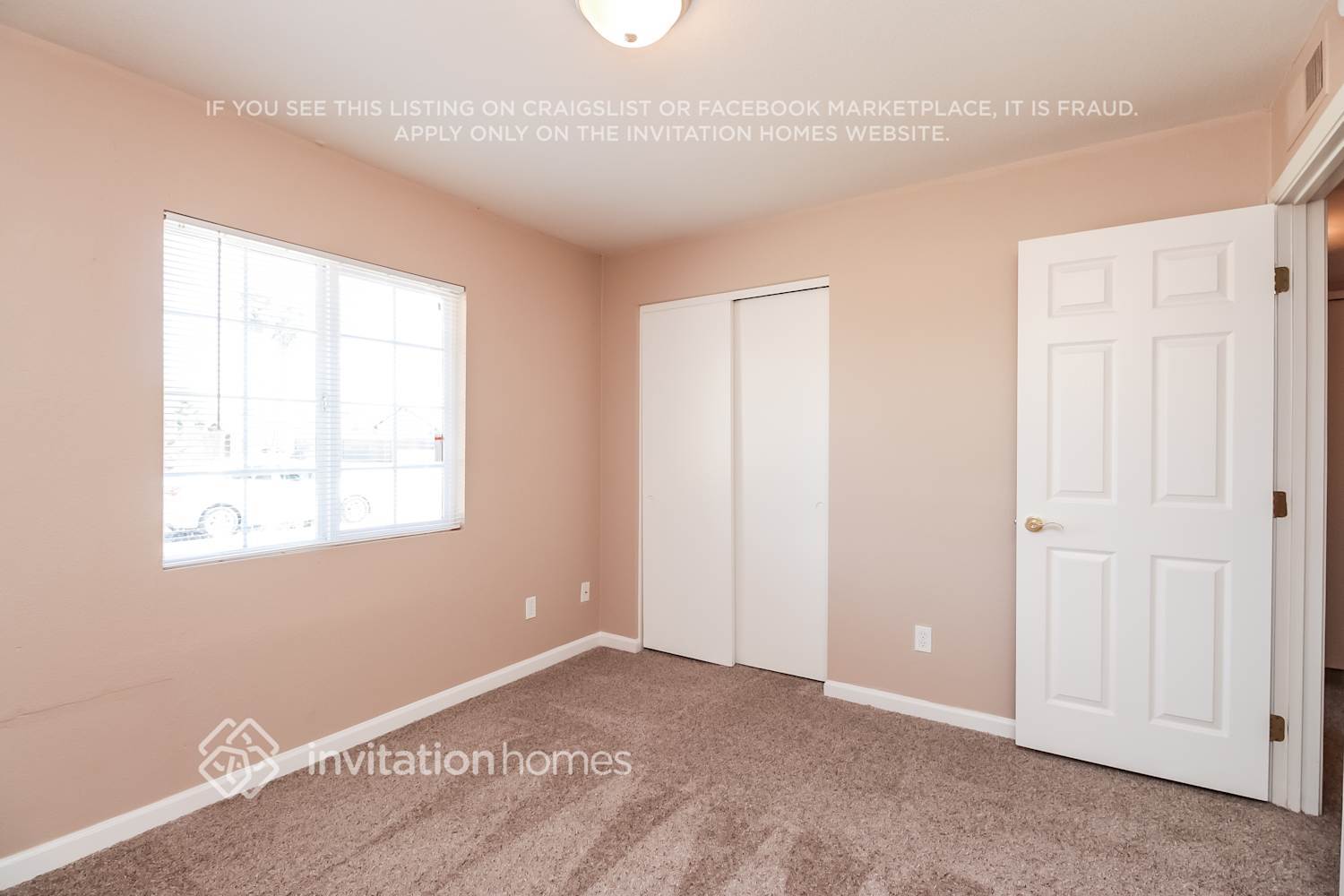 Building Photo - 8925 W Meadowbrook Ave
