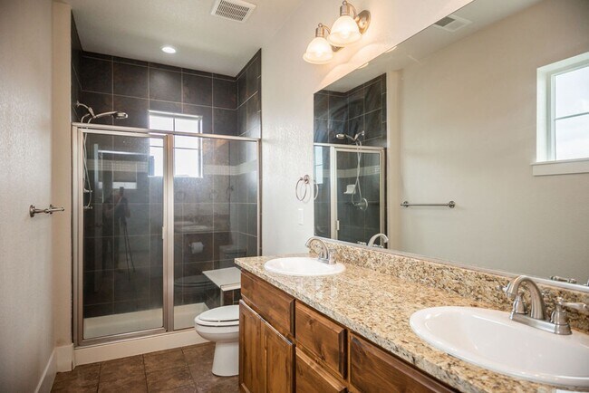 Building Photo - Charming 3-Bedroom Home in the Desirable Bucking Horse Neighborhood!