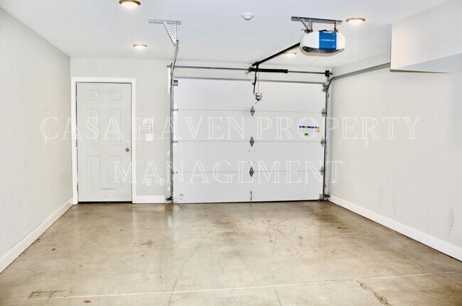 Building Photo - Coming Soon!!| Osborne Place | Modern 2BR/2.5Bath Townhome