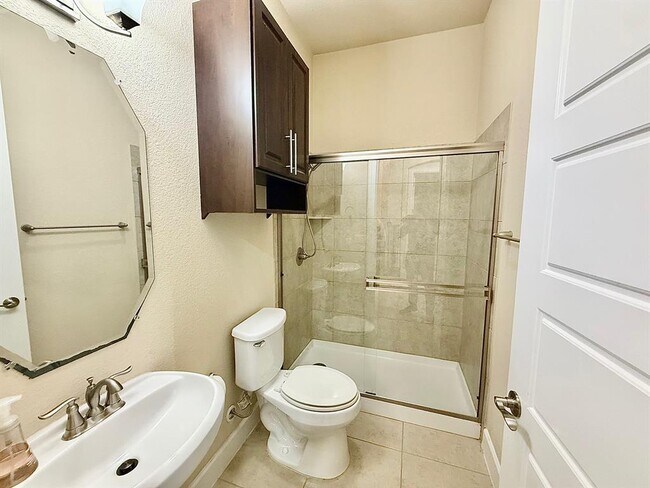 Building Photo - 9605 Brians Path