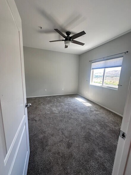 Building Photo - 6850 Sharlands Ave