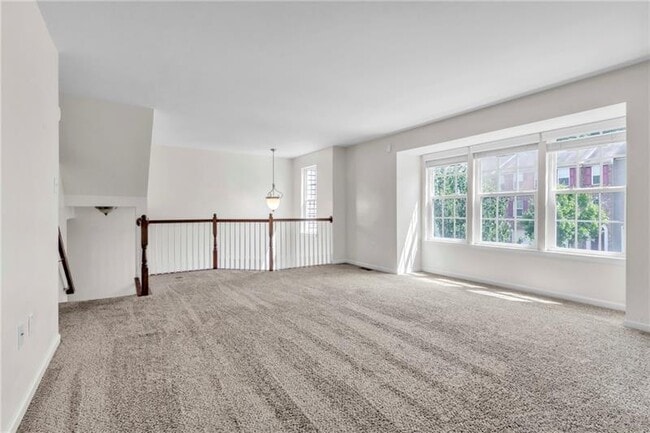 Building Photo - 305 Broadstone Dr