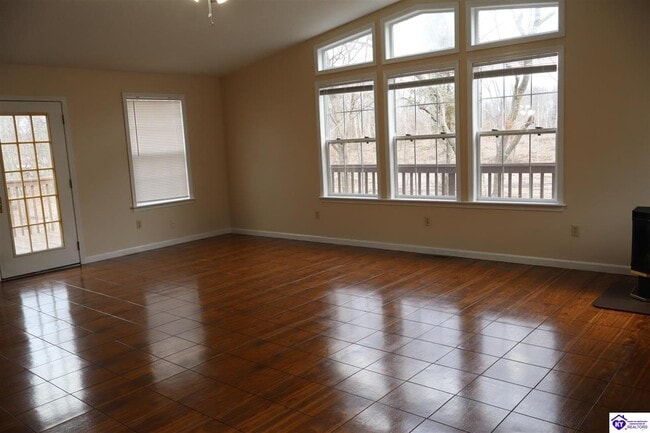 Building Photo - 4484 Rineyville Rd