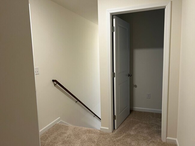 Building Photo - Beautiful New Construction 3 bedroom 2.5 Condo   with garage- Water, trash & sewer incuded!