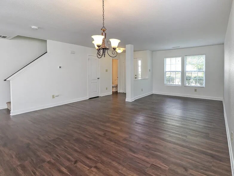 Building Photo - 3609 McDuff Ct