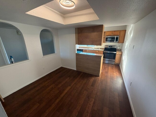 Building Photo - 2320 Montclair Cir