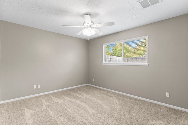 Building Photo - 27234 Wells Ln