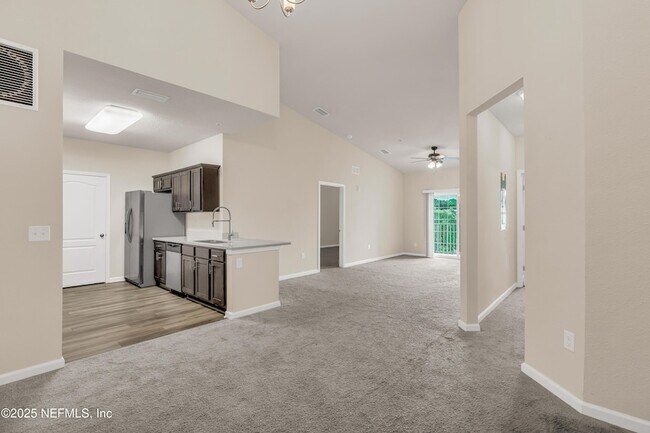 Building Photo - 4931 Key Lime Dr