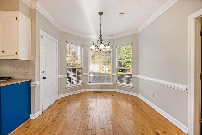 Building Photo - 1114 Rivershyre Dr