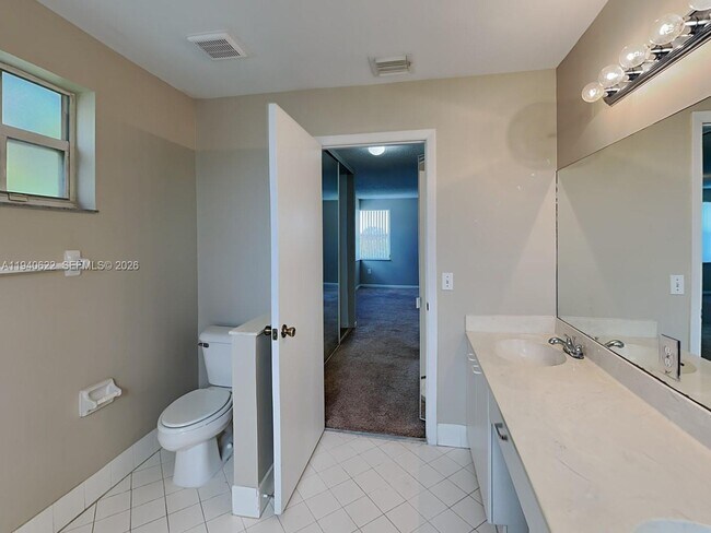 Building Photo - 15106 NW 6th Ct