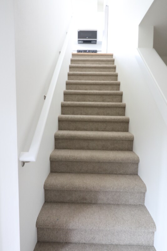 Building Photo - 12905 SE Ridgecrest Rd