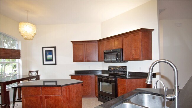 Building Photo - 3555 Poinsettia Ave