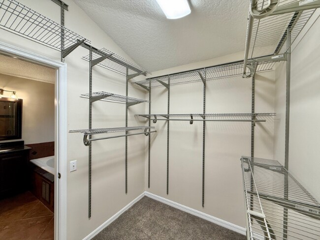 Building Photo - 5984 Jessica Dr