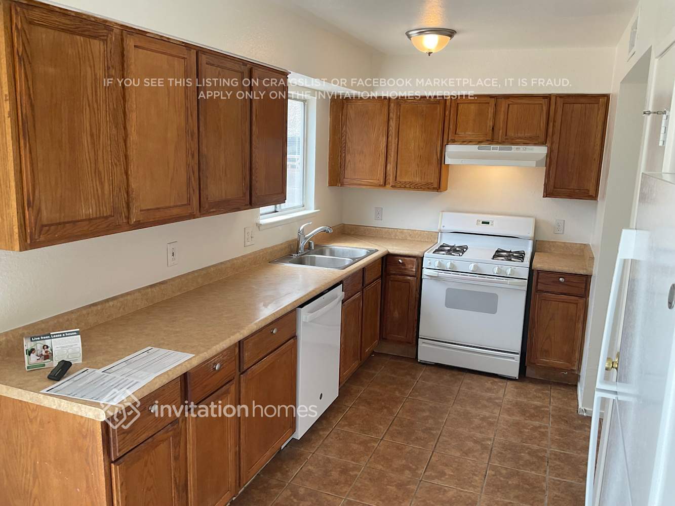 Building Photo - 901 Calico Hills Ct