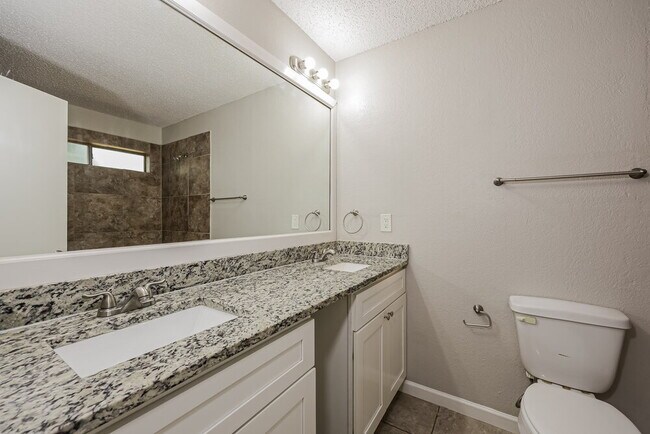 Building Photo - 4214 Worth Forest Dr