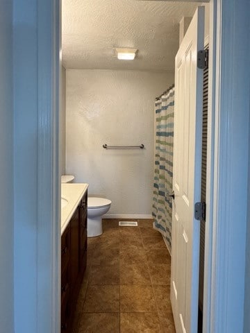 Downstairs Bathroom - 3400 Grissom Cir