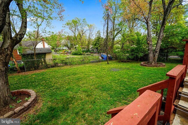 Building Photo - 7421 Nigh Rd