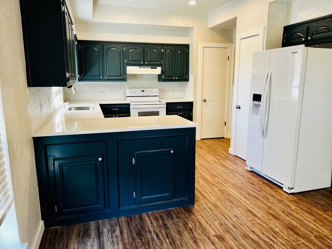 Building Photo - Beautiful 3BD 2BA Corner-Lot Home Located ...