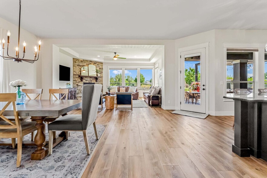 Building Photo - 2933 W Tubac Dr