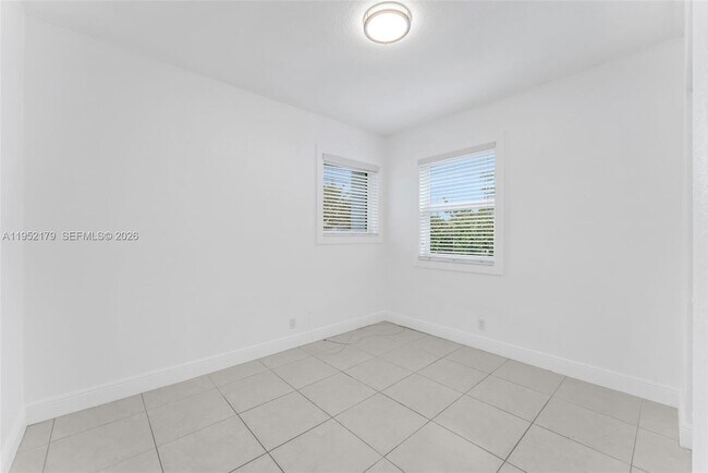 Building Photo - 1930 NW 184th St