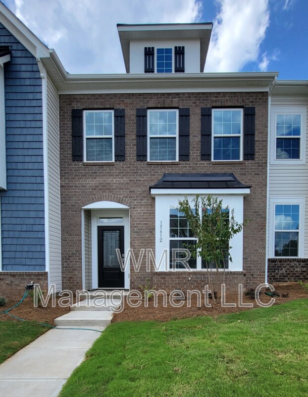 Primary Photo - 15612 Country House St