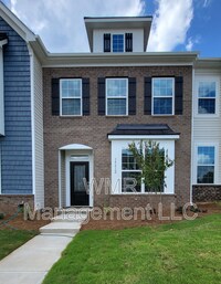 Building Photo - 15612 Country House St