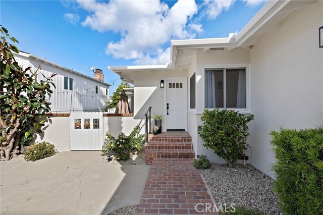 Building Photo - 226 La Jolla Dr