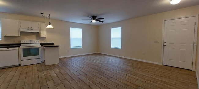 Building Photo - 11517 Layton St