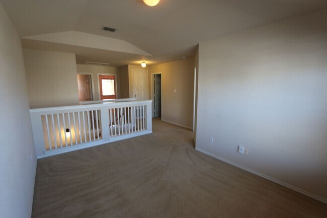 Building Photo - 25522 Echo Springs