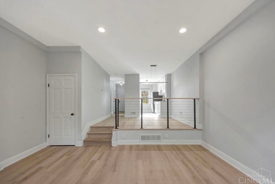 Building Photo - 9777 Bunker Hill Ln