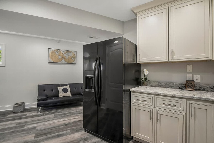 Building Photo - 45 Rhode Island Ave NE