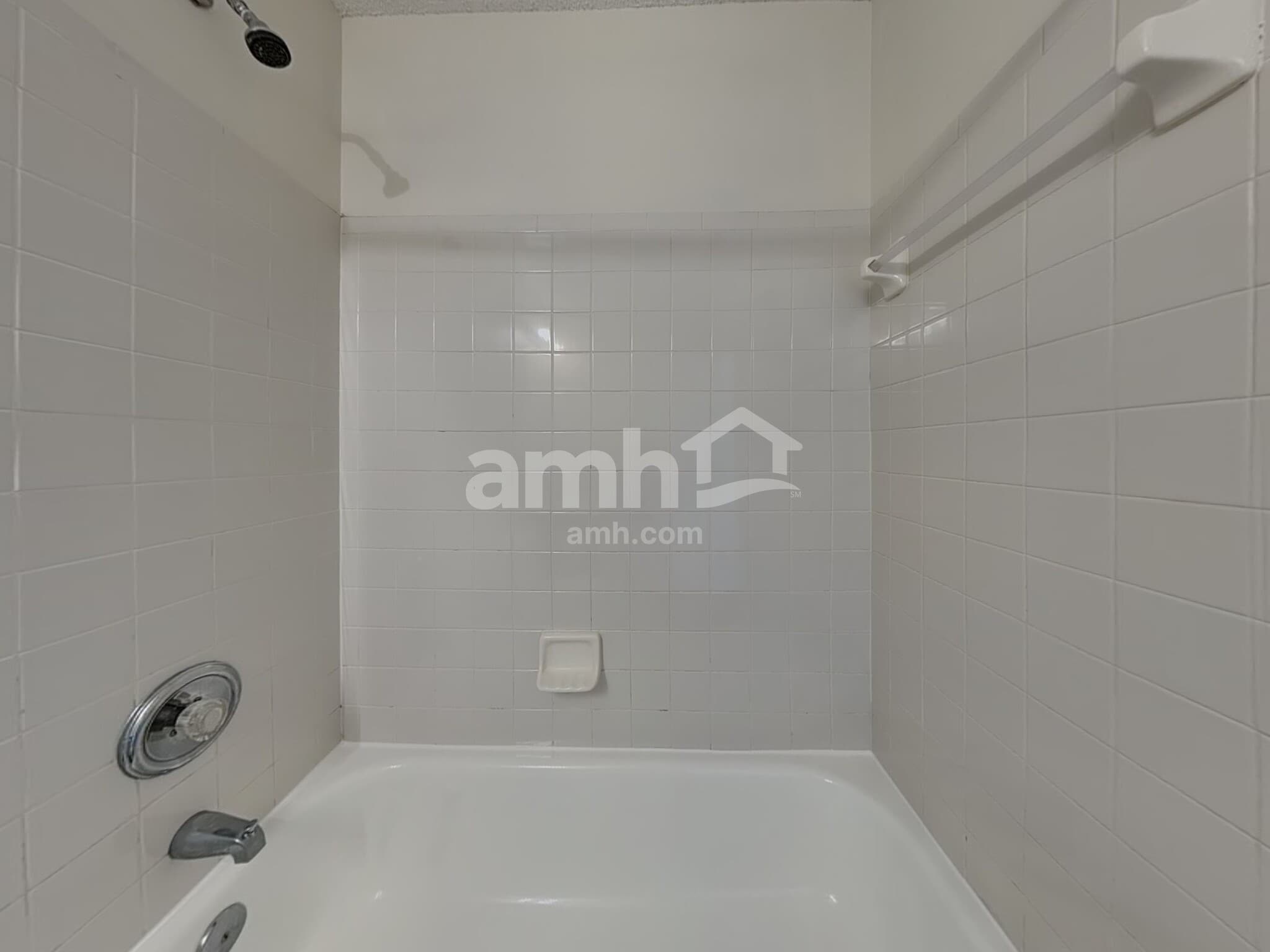 Building Photo - 10126 Illoria Dr