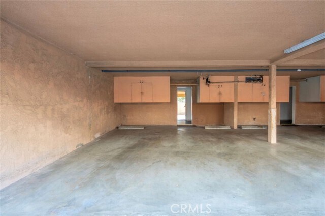 Building Photo - 120 S Sierra Madre Blvd