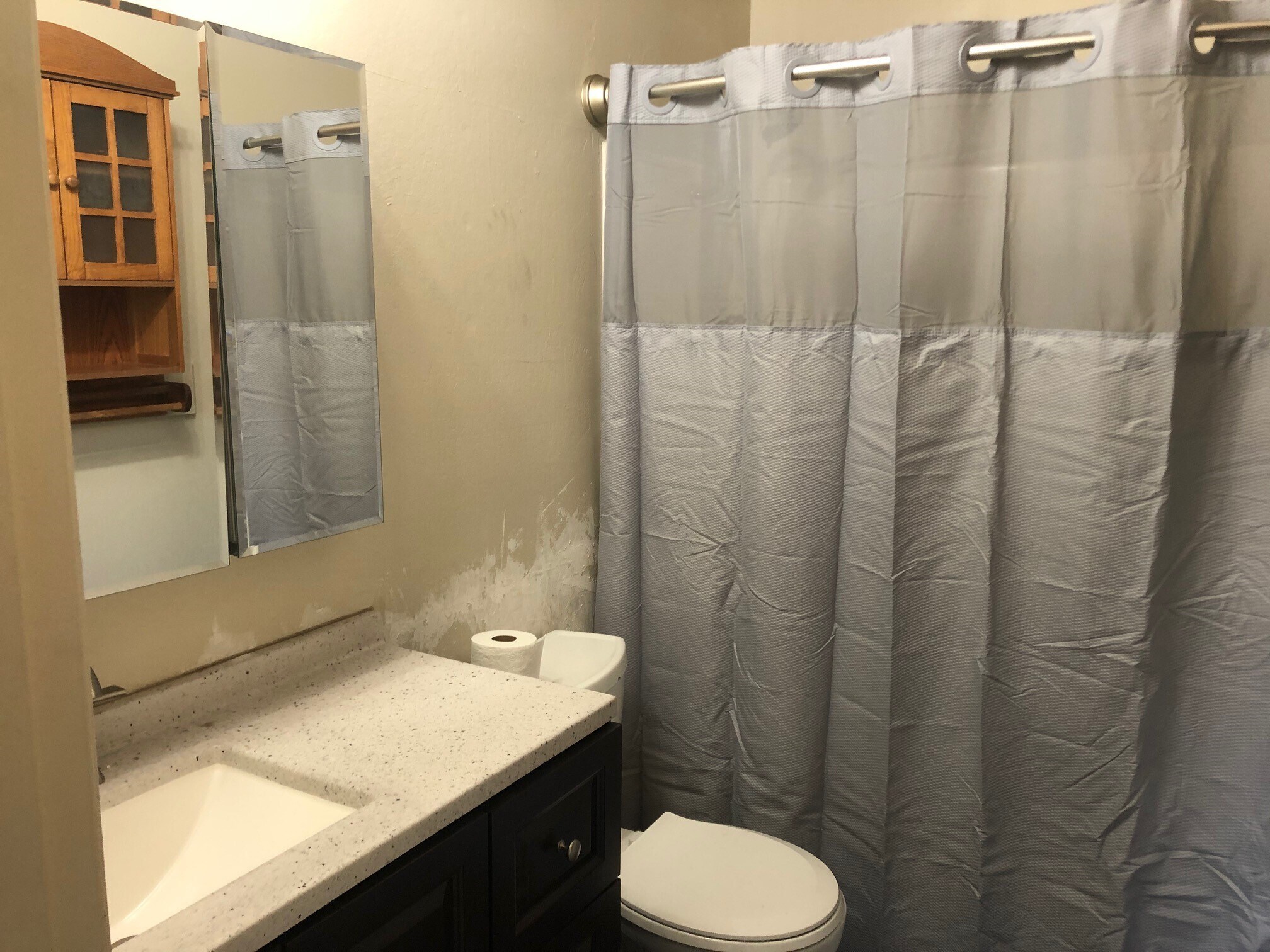 Master BR. (before Paint - 4260 Clayton Rd