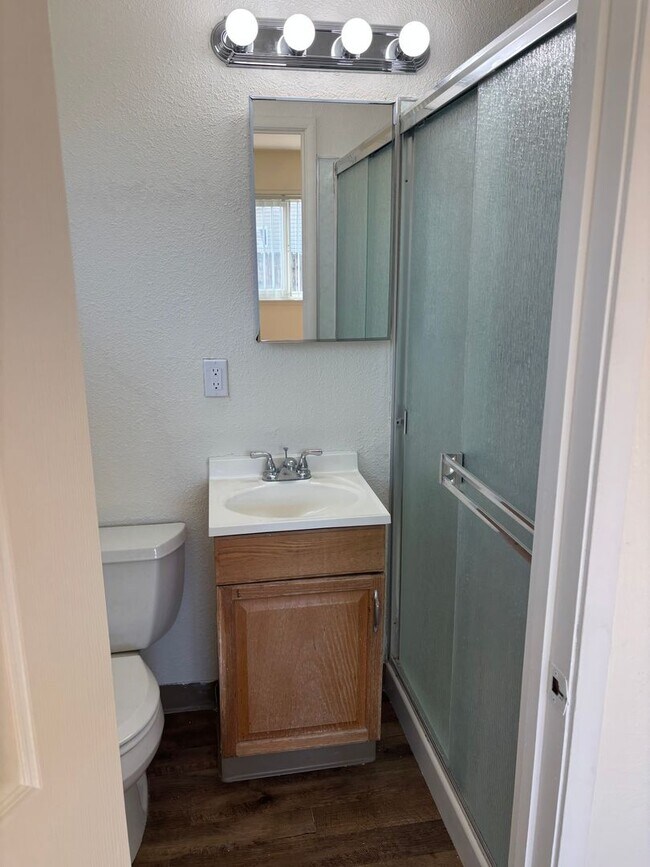 Building Photo - 3 B/D 2 B/A HOUSE IN MARYSVILLE AVAILABLE NOW