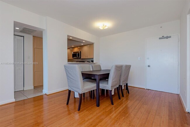 Building Photo - 5600 Collins Ave
