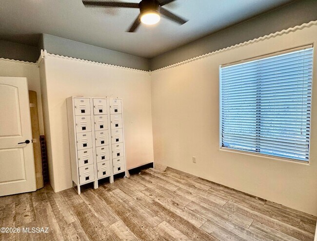 Building Photo - 10414 N Gold Canyon Pl