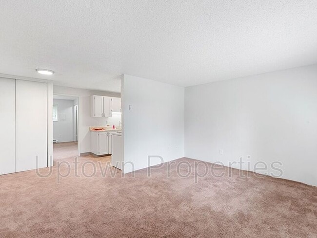 Building Photo - 6830 N Richmond Ave