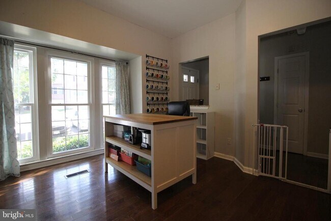 Building Photo - 2562 Sylvan Moor Ln