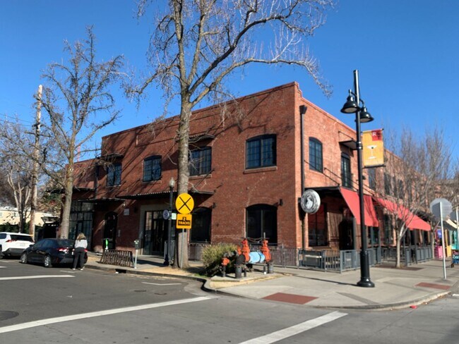 Building Photo - 1725 14th St