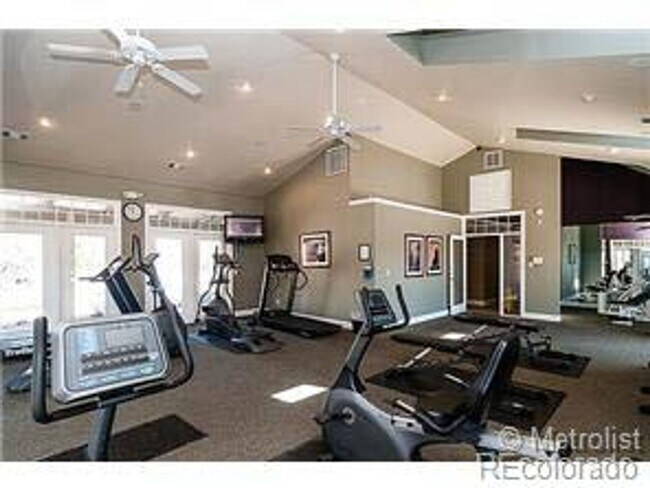 Building Photo - No Maintenance Lifestyle!